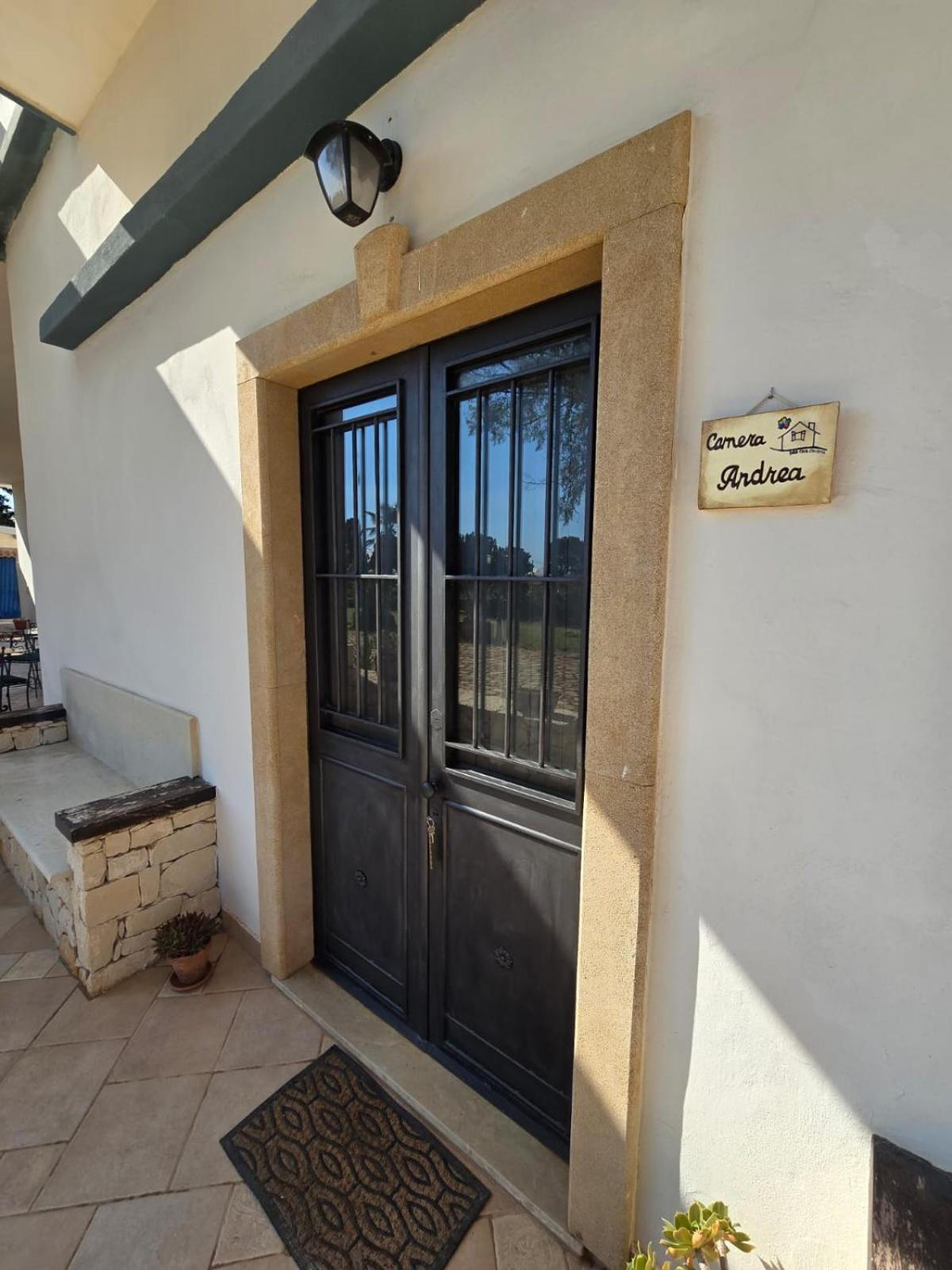 B&B Casa Cavarra Portopalo Di Capo Passero Exterior photo